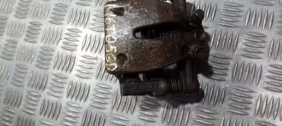 Toyota Avensis T250 Rear brake caliper