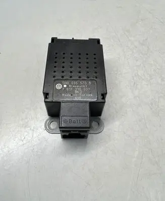 Volkswagen Golf Plus Aerial antenna amplifier 5M0035570B 7617310031