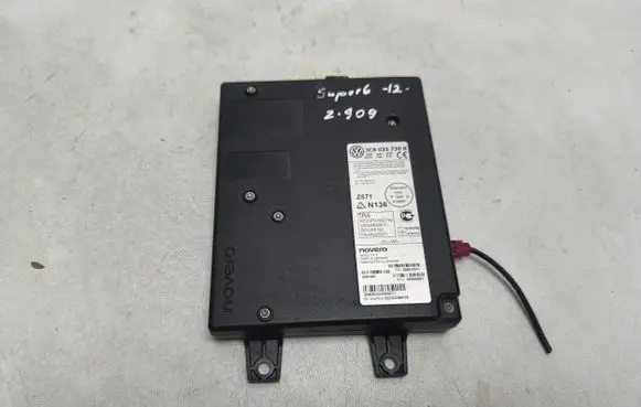 Skoda Superb B6 (3T) Bluetooth control unit module 3C8035730B