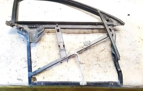 Audi A6 S6 C5 4B Front door window/glass frame 