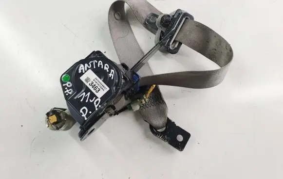 Opel Antara Front seatbelt