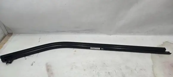 Renault Trafic III (X82) Sliding door middle roller runner 7700312377 91165747 23137