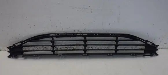 Volvo V40 Front bumper lower grill 31353311