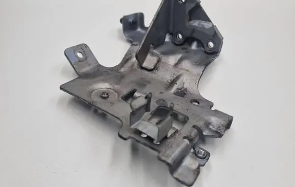 Mercedes-Benz Sprinter W907 W910 Other engine bay part A6510903500 6510903500