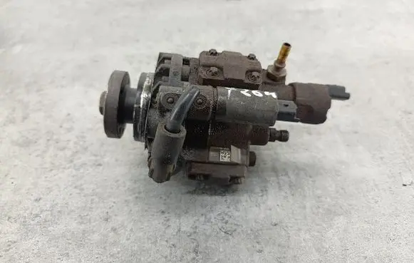 Ford Focus Fuel injection high pressure pump