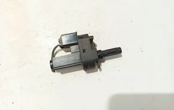 Brake pedal sensor switch
