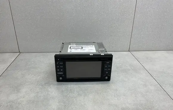 Nissan Juke I F15 Radio/CD/DVD/GPS head unit 25915BV80A