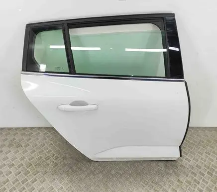 Renault Megane III Rear door 821002346R