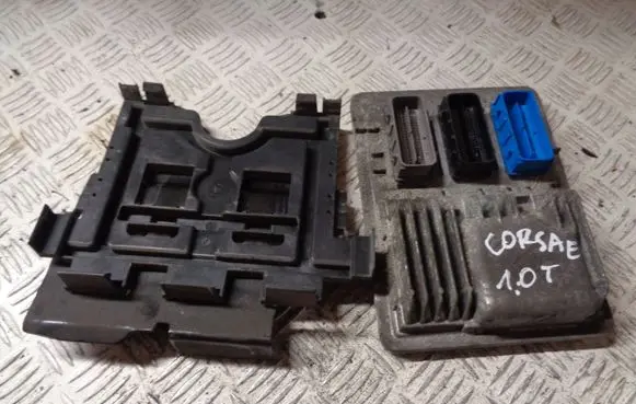 Opel Corsa E Engine control unit/module 12666191