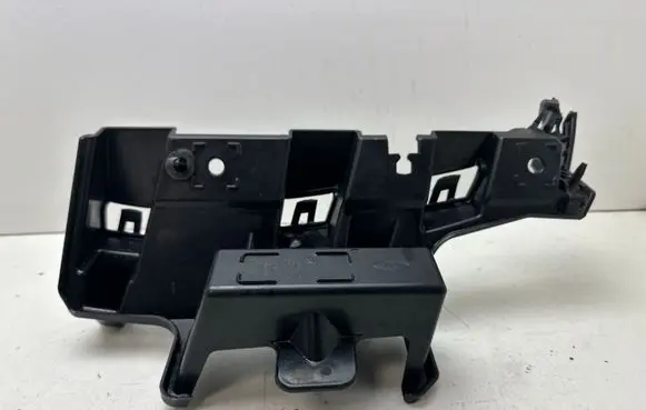 Ford Mustang VI Rear bumper mounting bracket FR3B17D961AJ