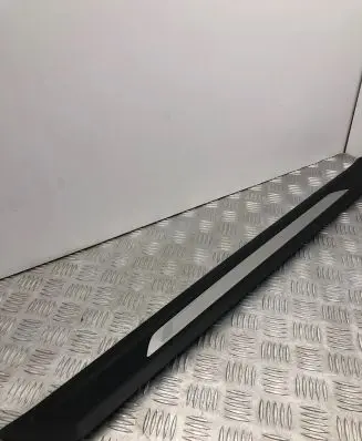 BMW 4 F32 F33 Front sill trim cover 18409609 5147