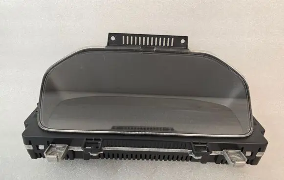 Volvo XC90 Speedometer (instrument cluster) 32200340