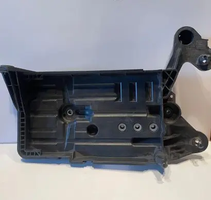 Volkswagen Golf Sportsvan Battery tray 5Q0915331K