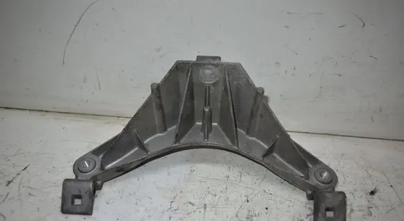 BMW X5M E70 Gearbox mounting bracket 7137238