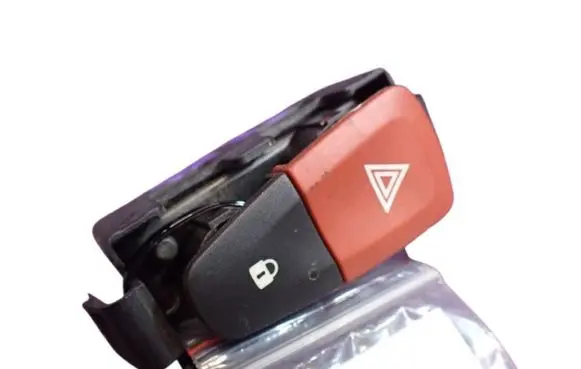 Renault Scenic III - Grand scenic III Hazard light switch 