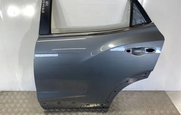 SsangYong Korando Rear door