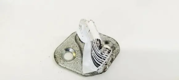 Toyota Yaris Front door lock loop/hook striker 