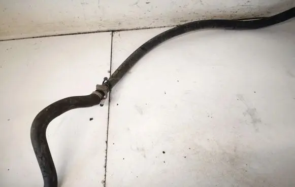 Toyota Avensis T250 Engine coolant pipe/hose