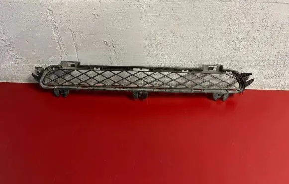 BMW X3 F25 Front bumper lower grill 7210466 51117210466