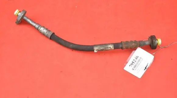 Volvo V60 Air conditioning (A/C) pipe/hose 31332755