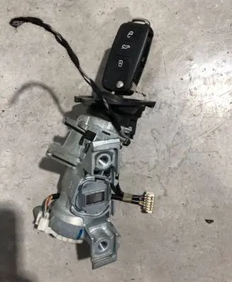 Seat Alhambra (Mk2) Ignition lock 5K0905865 1K0905851
