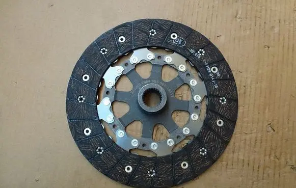 Opel Frontera A Clutch pressure plate 1864956001