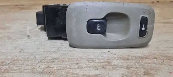 Volvo S60 Electric window control switch 30658147