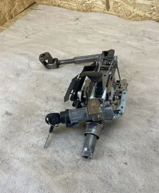 Volkswagen Fox Steering wheel axle 5Z1419501C
