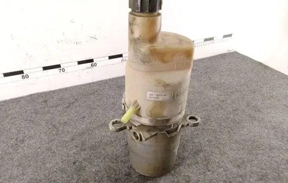 Volvo V50 Power steering pump 5N513K514AD 30741955
