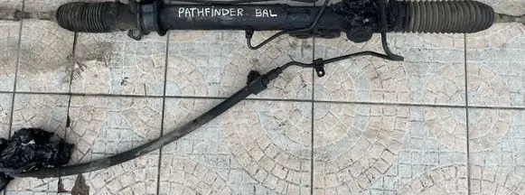 Nissan Pathfinder R51 Steering rack