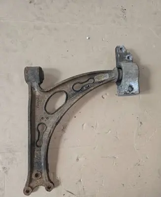 Volkswagen Touran I Front lower control arm/wishbone 1K0407153G