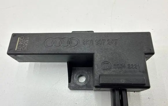 Audi Q5 SQ5 8R Keyless (KESSY) go control unit/module 8K0907247