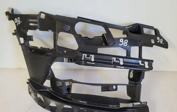 BMW 5 G30 G31 G38 Front bumper mounting bracket 51117385346