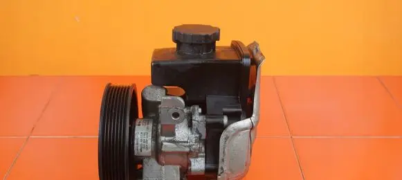 Mercedes-Benz C AMG W204 Power steering pump A0034664301 19MB50