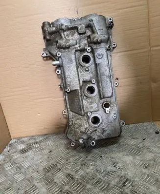 Lexus RX 300 Rocker cam cover 