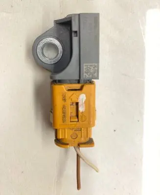 Land Rover Discovery Sport Airbag deployment crash/impact sensor 959302W000 09122012 A0001142624