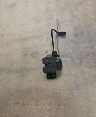 KIA Sportage Loading door lock 