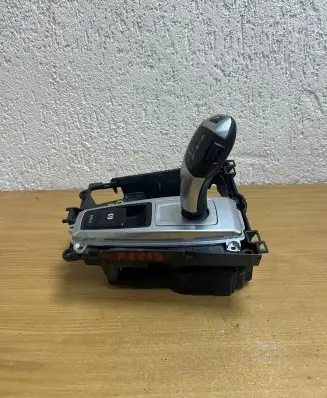 BMW X6 F16 Gear shifter/selector 10022151 F1119