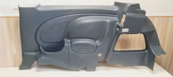 Trunk/boot lower side trim panel