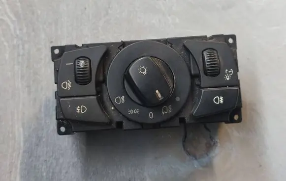 BMW 5 E60 E61 Light switch 6925285 61316925285