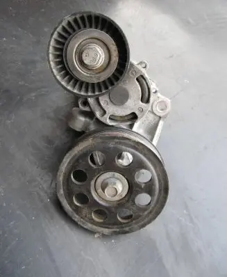 Subaru Impreza IV Timing belt/chain tensioner AH4A