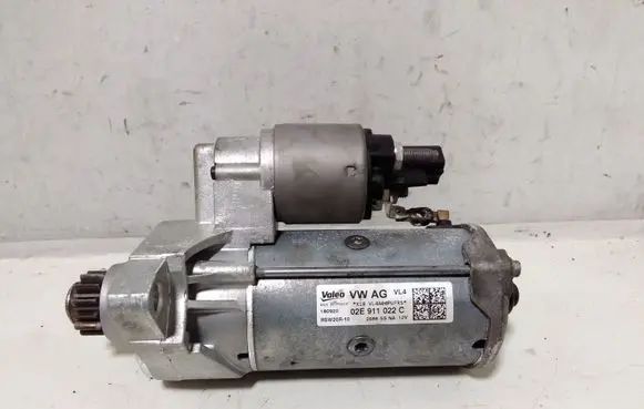 Volkswagen PASSAT B8 Starter motor 02E911022C
