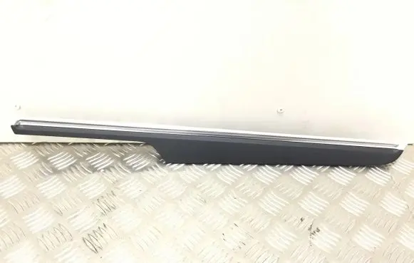 Porsche Macan (95B) Front door trim (molding) 95B867410 95B867410N