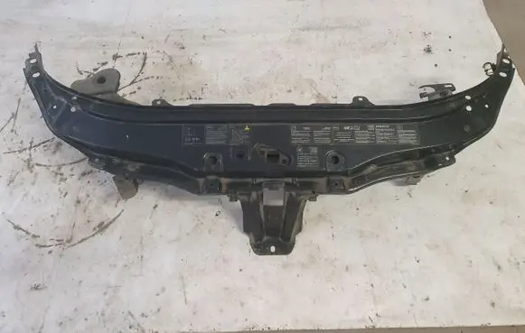 Top upper radiator support slam panel
