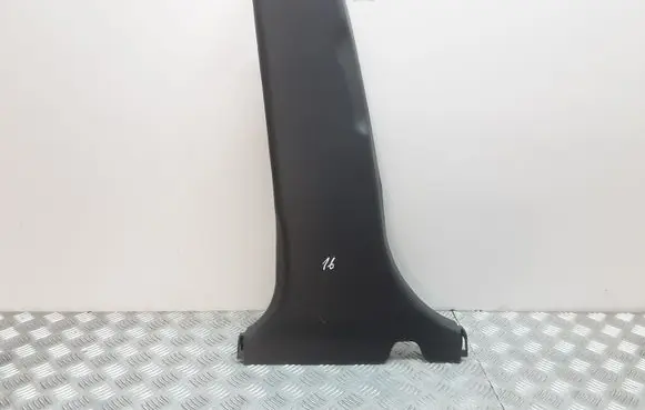 Hyundai i30 (B) pillar trim (bottom) 858352R000WK