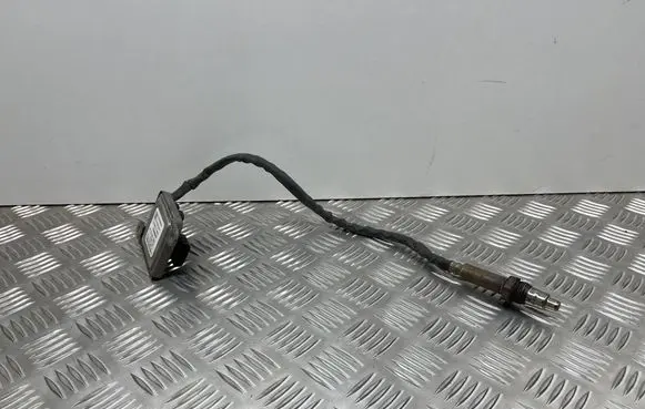 Mercedes-Benz E C207 W207 Lambda probe sensor A0009051412