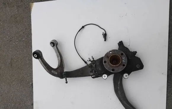 BMW 5 F10 F11 Front wheel hub
