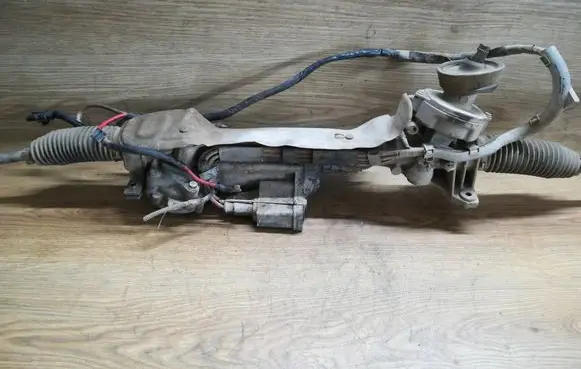 Volkswagen Golf V Steering rack 1K1909144E