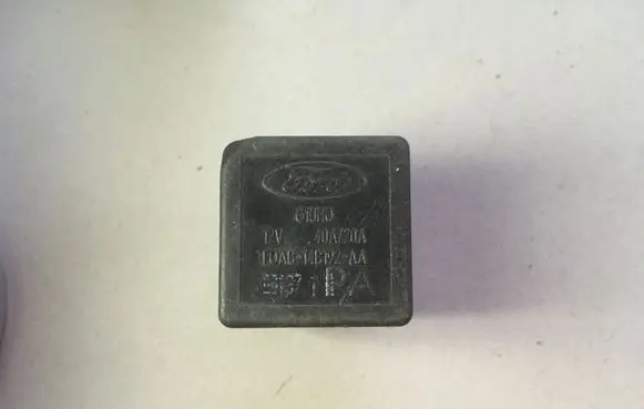 Ford Focus Other relay FOAB14B192AA