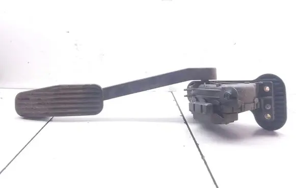 Volvo S60 Accelerator throttle pedal 30636004 6PV00853701